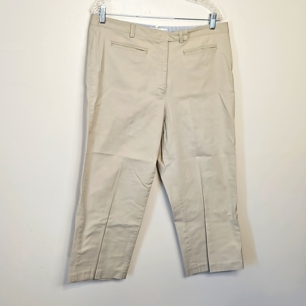 Tommy Hilfiger Golf Khaki Cropped Pants Size 14 EUC
